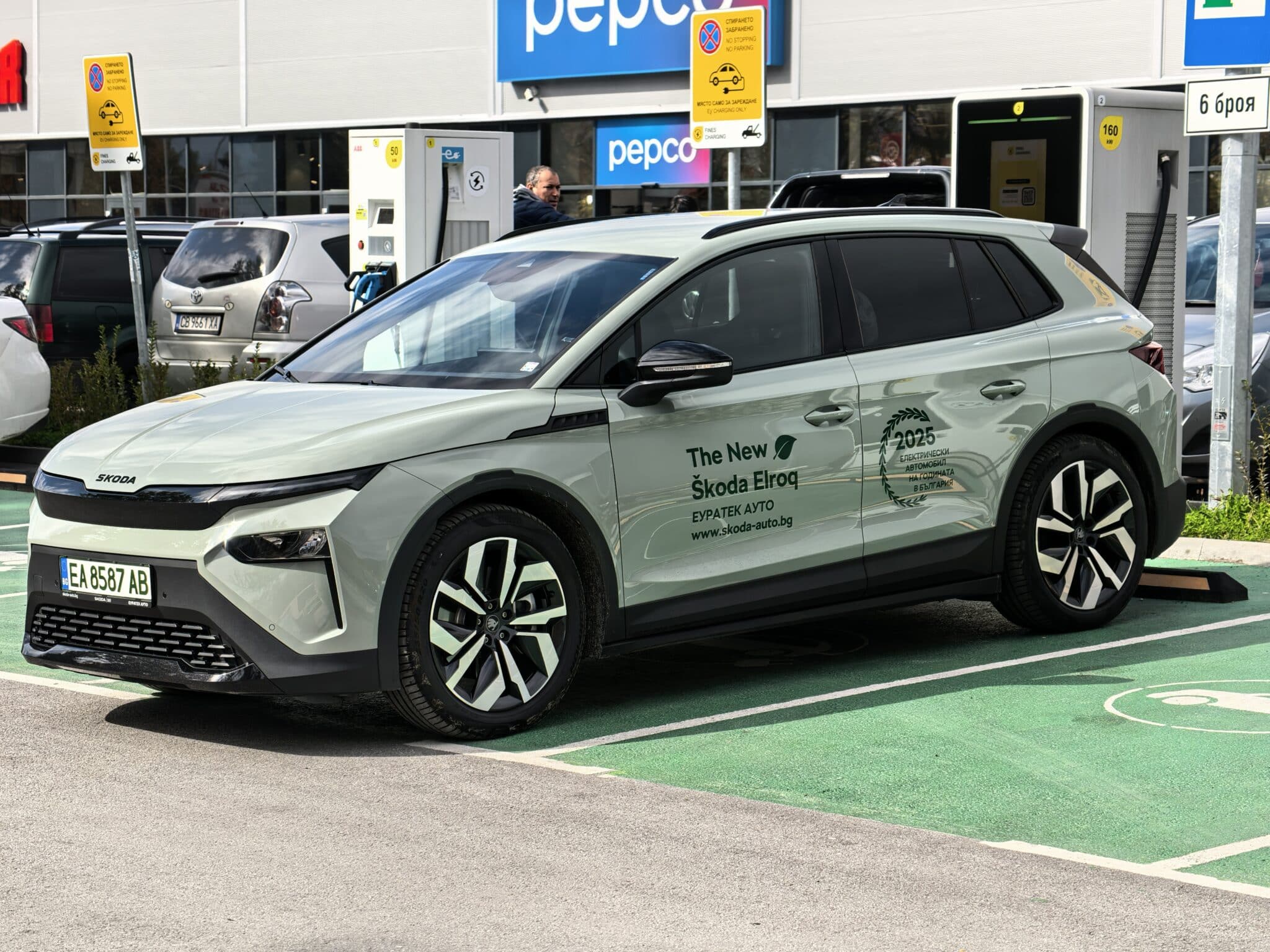 Škoda Elroq 85: Това ли е най-добрият електрически SUV под 100 000 лева у нас?