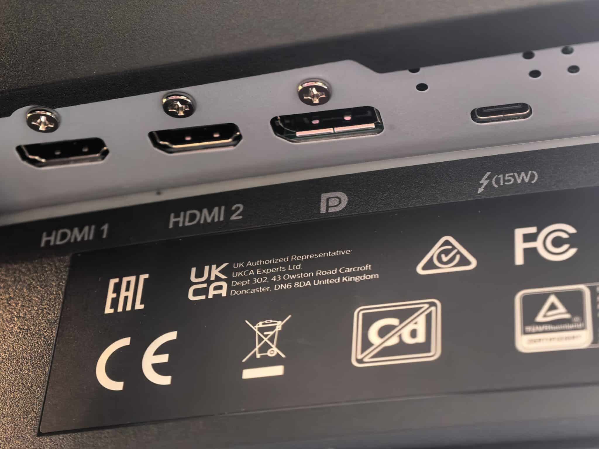 Philips 34B2U6603CH: Ултраширокият Thunderbolt 4 звяр, който превръща бюрото ви в професионално студио