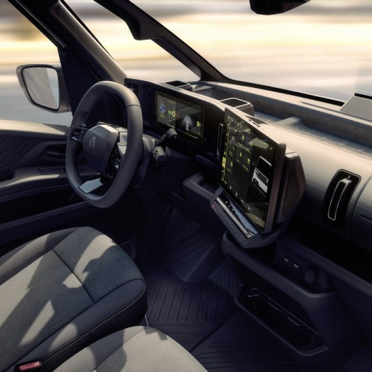 Renault представи новия електрически Trafic Van E-Tech: най-умният лекотоварен модел в историята на марката