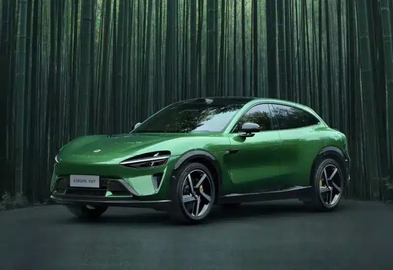 Продажбите на Tesla се сриват в световен мащаб – Мъск се занимава с роботи, а трябва да се занимава с нови електромобили