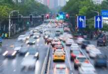 Китай разреши използването на автомобили с автопилот от ниво 3 по пътищата за обществено ползване