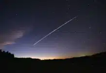 Изглежда, че сателит на Starlink се е взривил и сега се движи по спирала към Земята