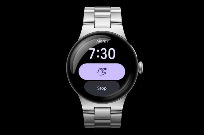 Google научи Pixel Watch 4 да разбира жестове за управление с една ръка и оборудва часовника с подобрен AI-модел