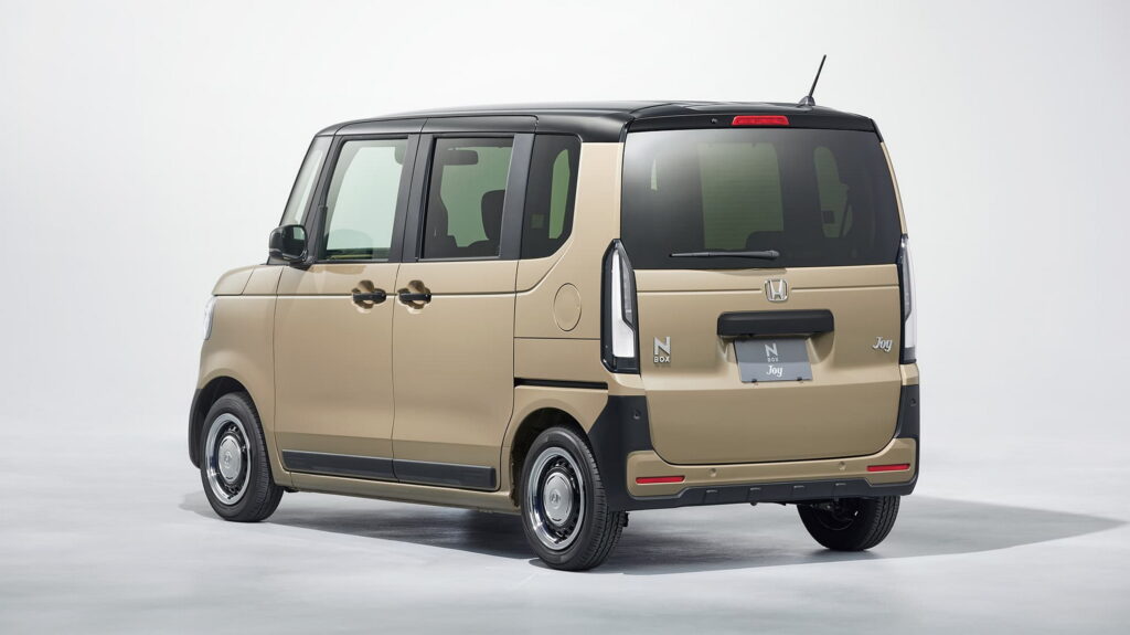 Бестселърът става електрически: Honda планира да пусне N-Box EV до 2027 г.