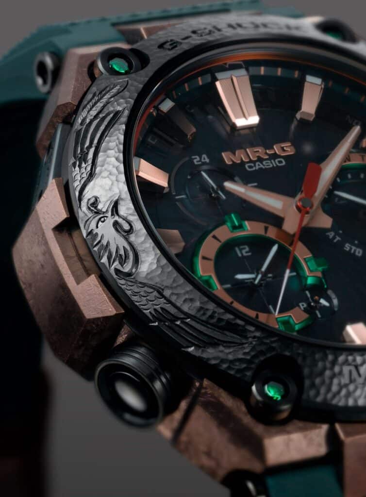 Casio представи ръчно кован G-Shock за 00