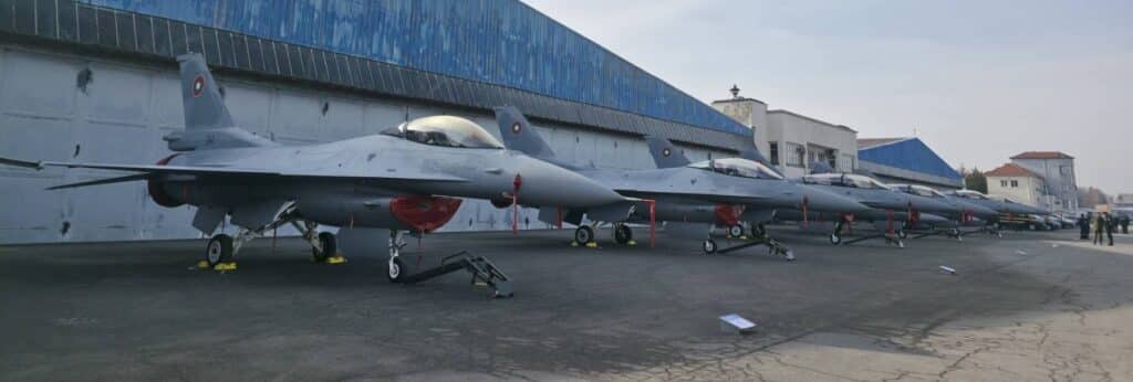 Първите 8 F-16 Block 70 са факт: България официално въведе новите си бойни самолети