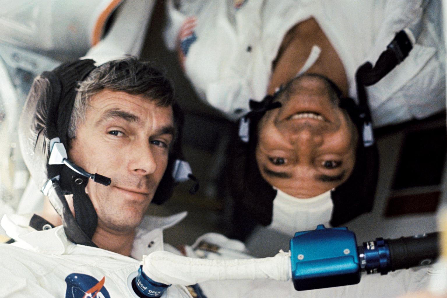 Apollo 17 и денят, в който спряхме да ходим на Луната. Защо сега всички бързат да се върнат