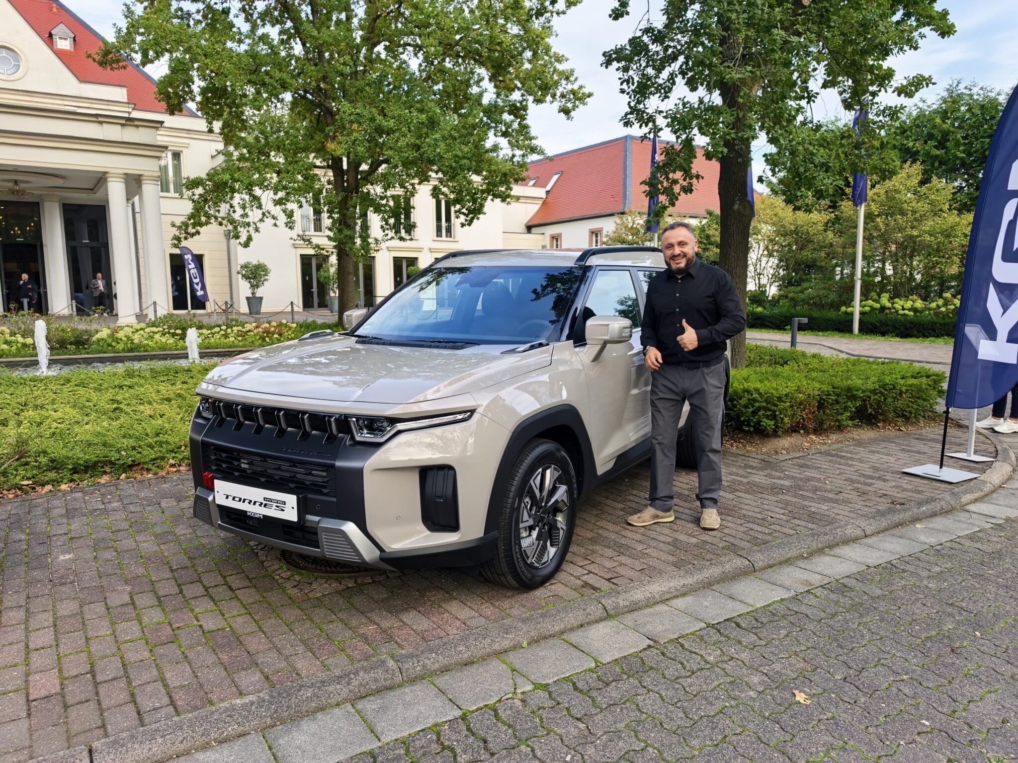 KGM Torres HEV: SUV от Корея, който не просто иска да навакса, а да изпревари