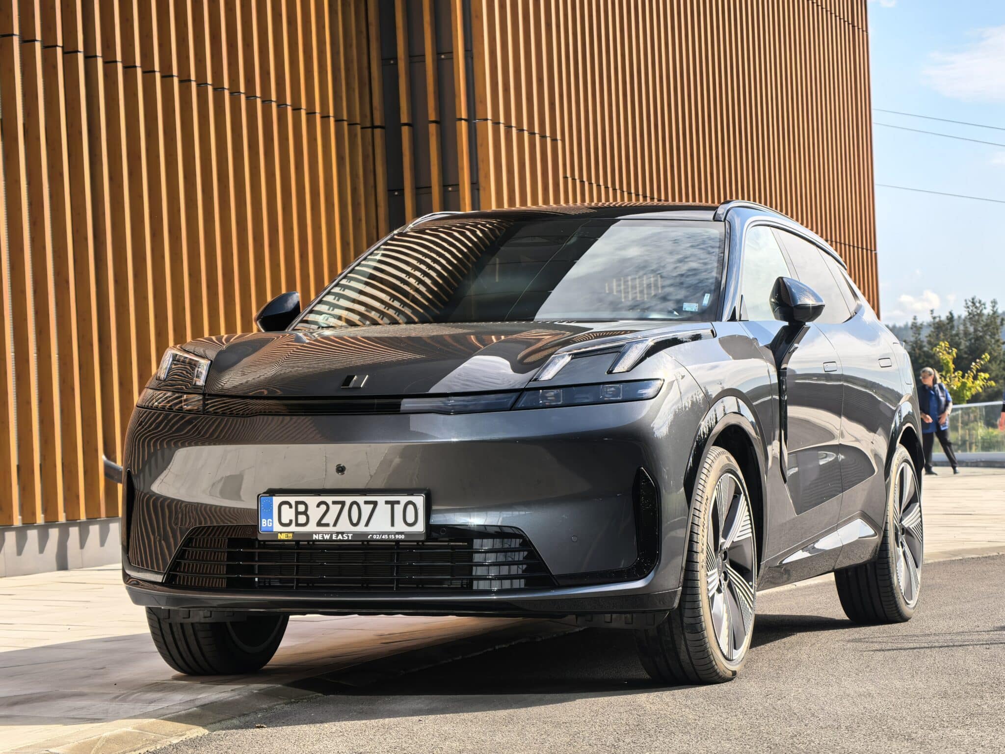 Лице в лице с Lynk & Co: китайско ДНК, шведски акцент и амбиции да разместят пазара