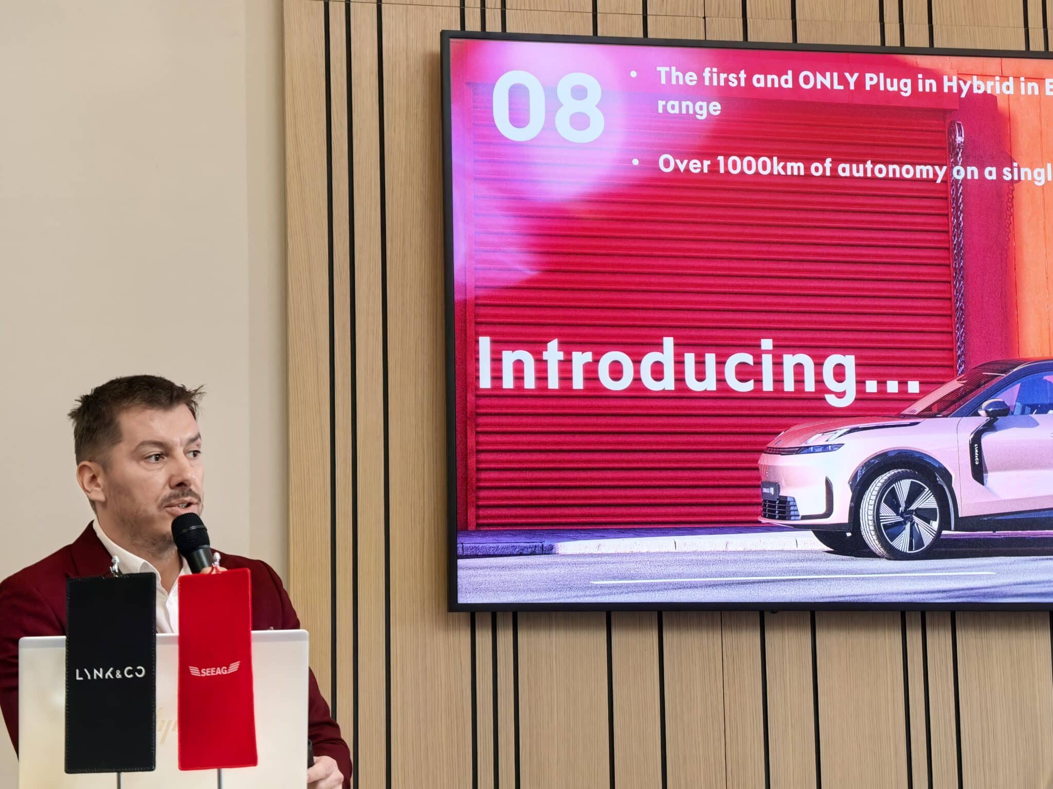 Лице в лице с Lynk & Co: китайско ДНК, шведски акцент и амбиции да разместят пазара