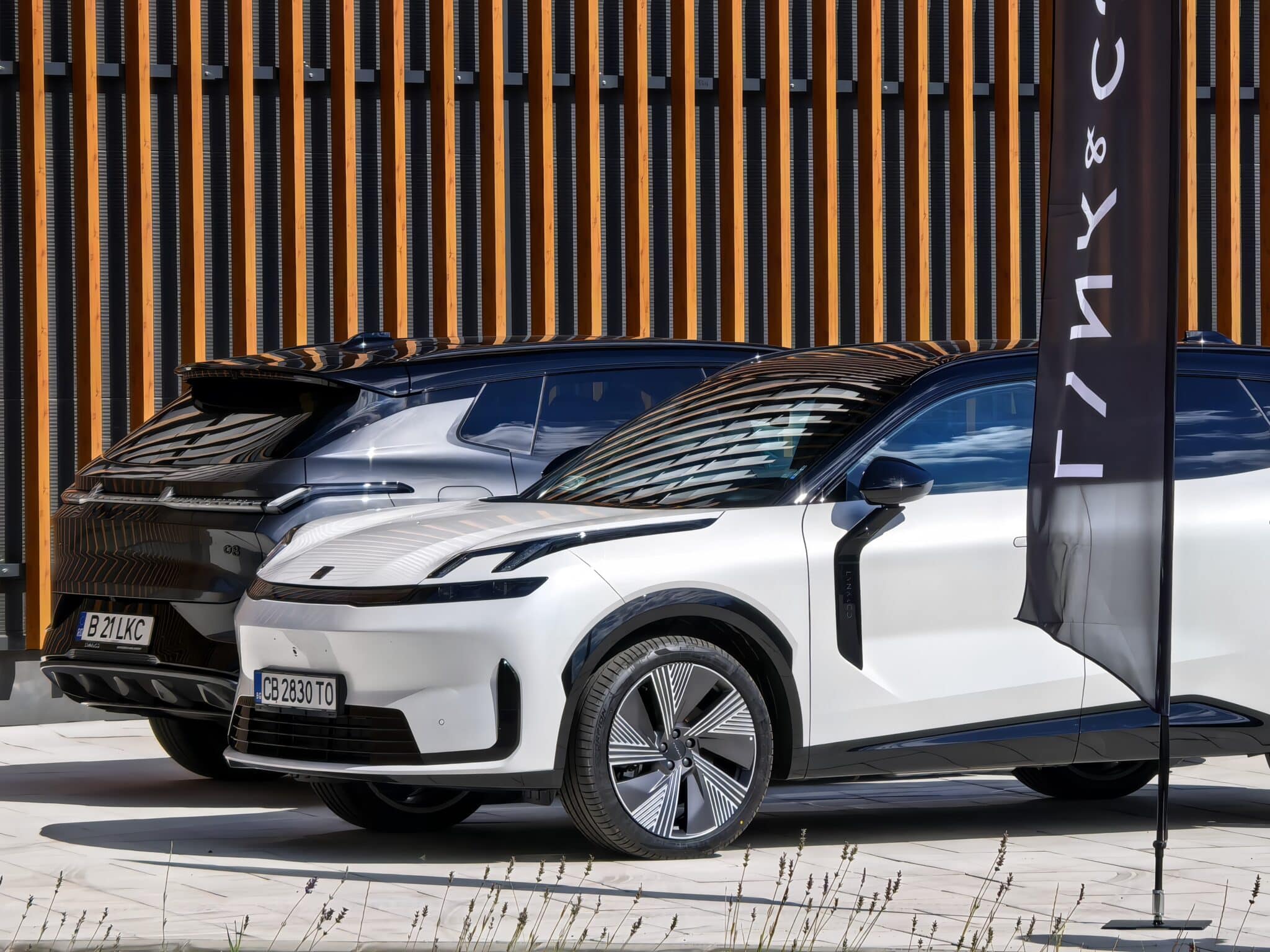 Лице в лице с Lynk & Co: китайско ДНК, шведски акцент и амбиции да разместят пазара
