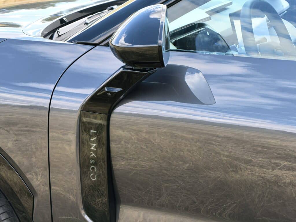 Лице в лице с Lynk & Co: китайско ДНК, шведски акцент и амбиции да разместят пазара