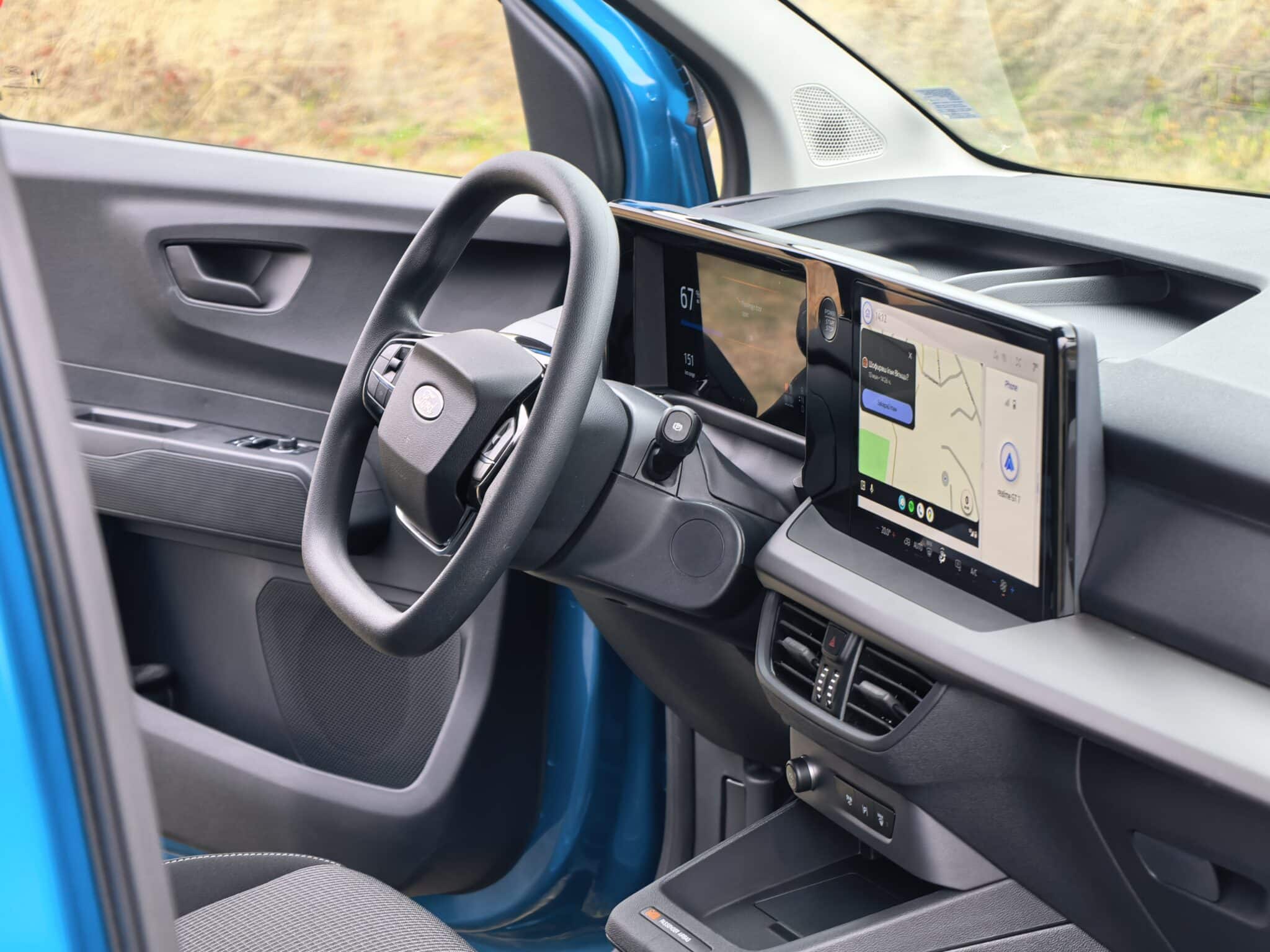 Защо дизеловите бусове вече изостават: тест на Ford E-Courier в реални условия в София
