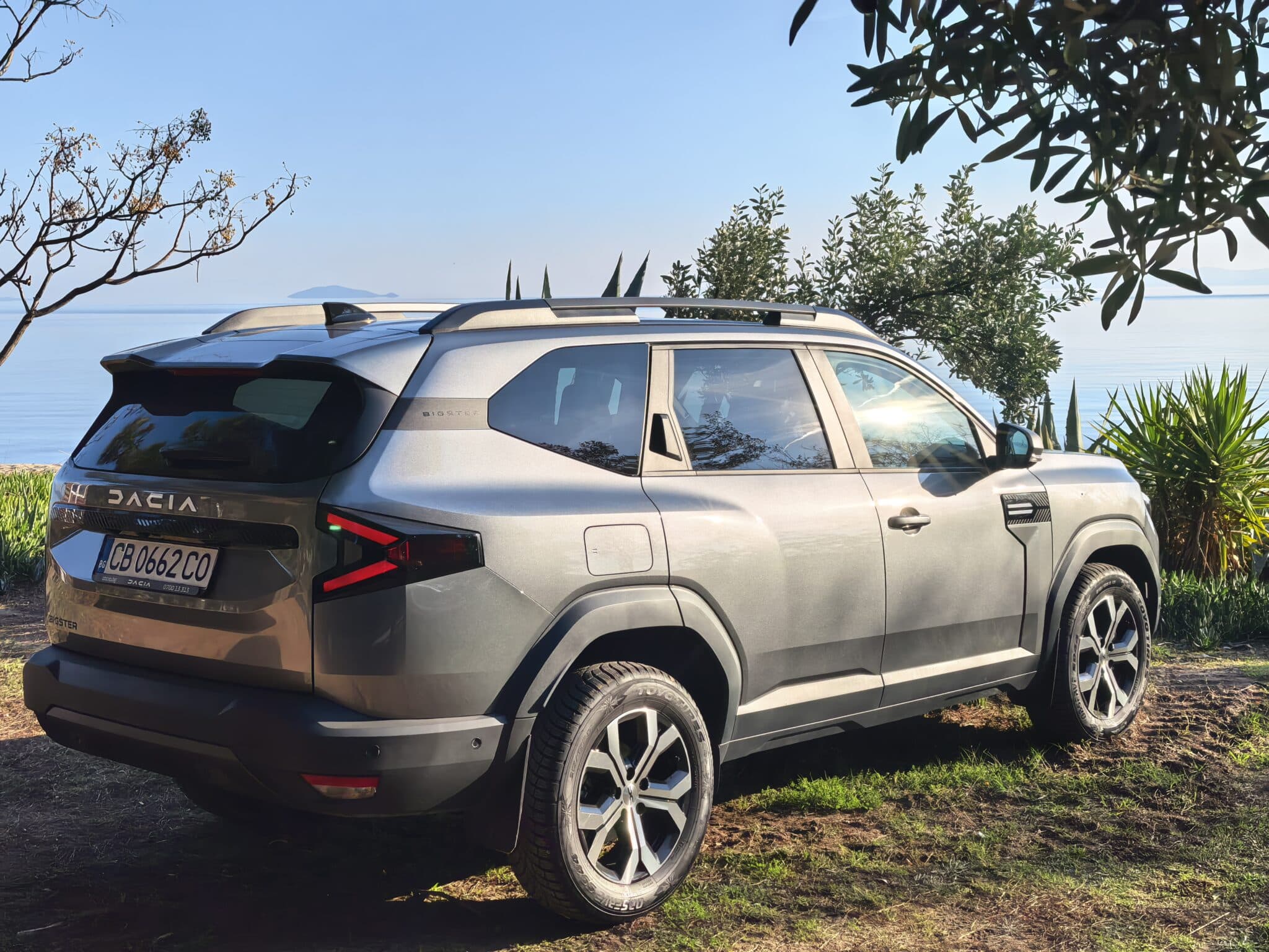 Dacia Bigster G140: 1400 км пробег, голям семеен SUV и сметка за гориво като от други времена
