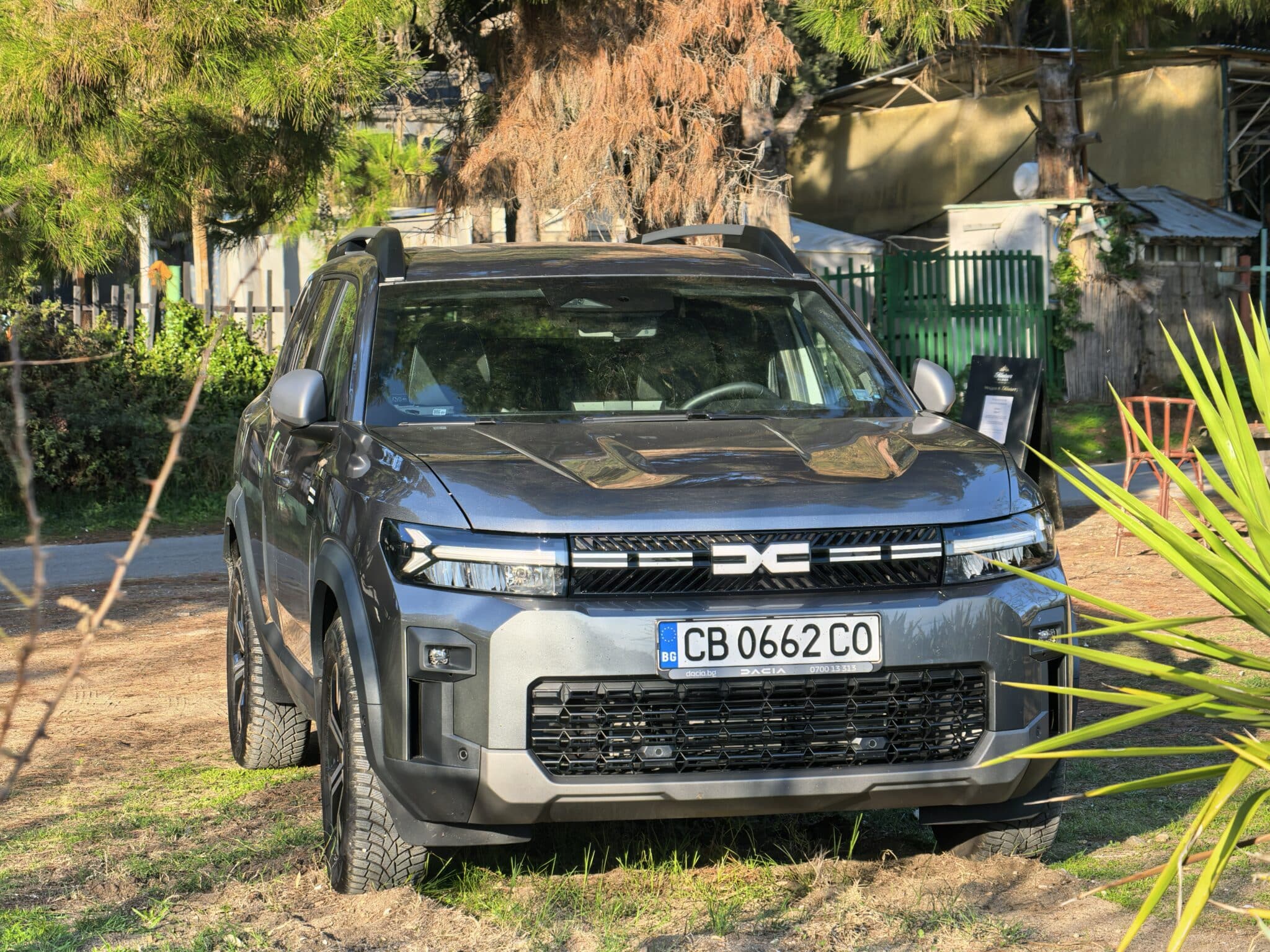 Dacia Bigster G140: 1400 км пробег, голям семеен SUV и сметка за гориво като от други времена