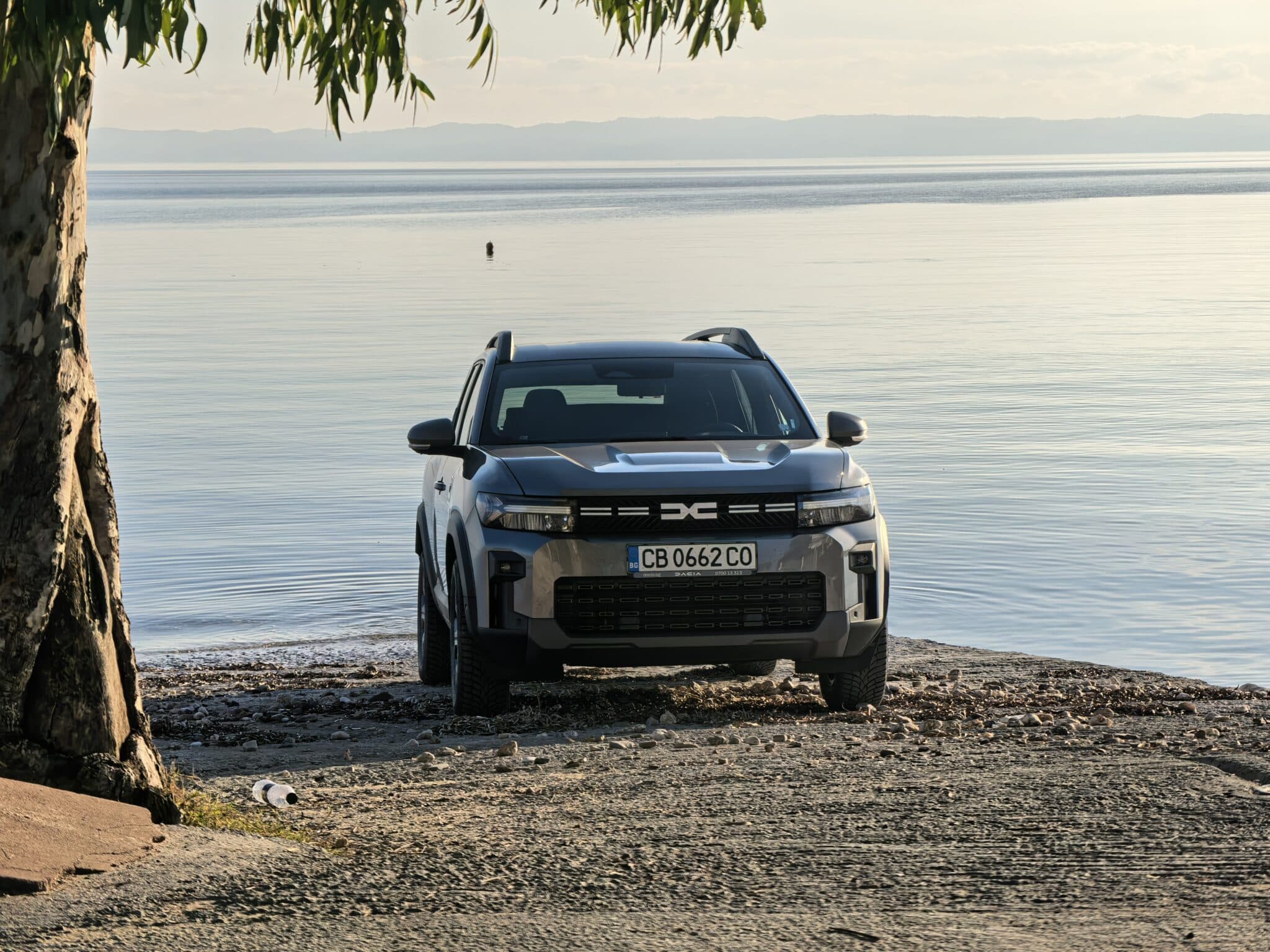Dacia Bigster G140: 1400 км пробег, голям семеен SUV и сметка за гориво като от други времена