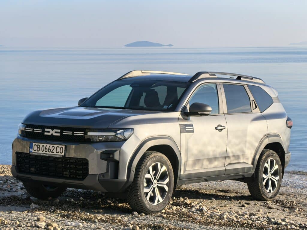 Dacia Bigster G140: 1400 км пробег, голям семеен SUV и сметка за гориво като от други времена