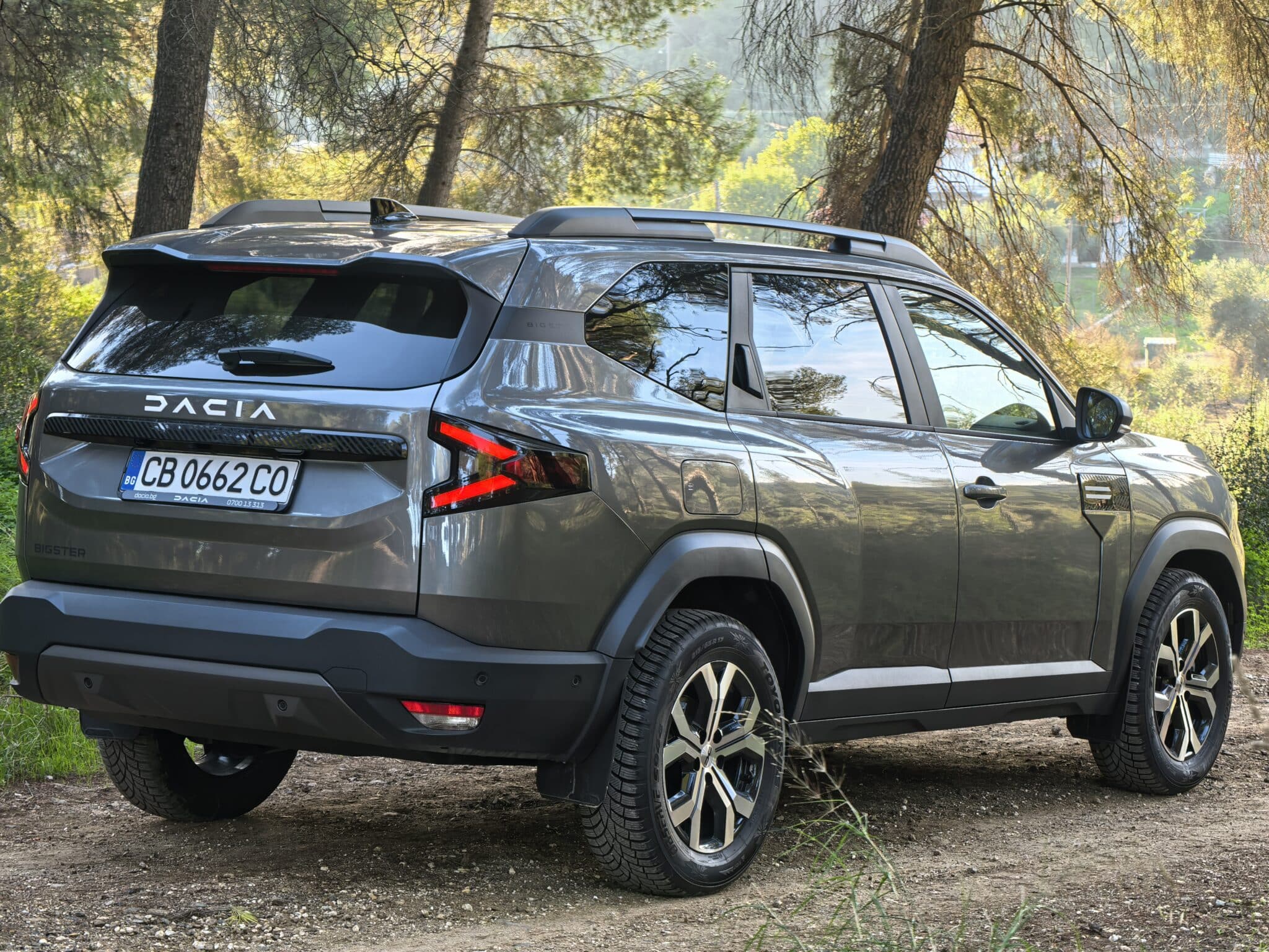 Dacia Bigster G140: 1400 км пробег, голям семеен SUV и сметка за гориво като от други времена