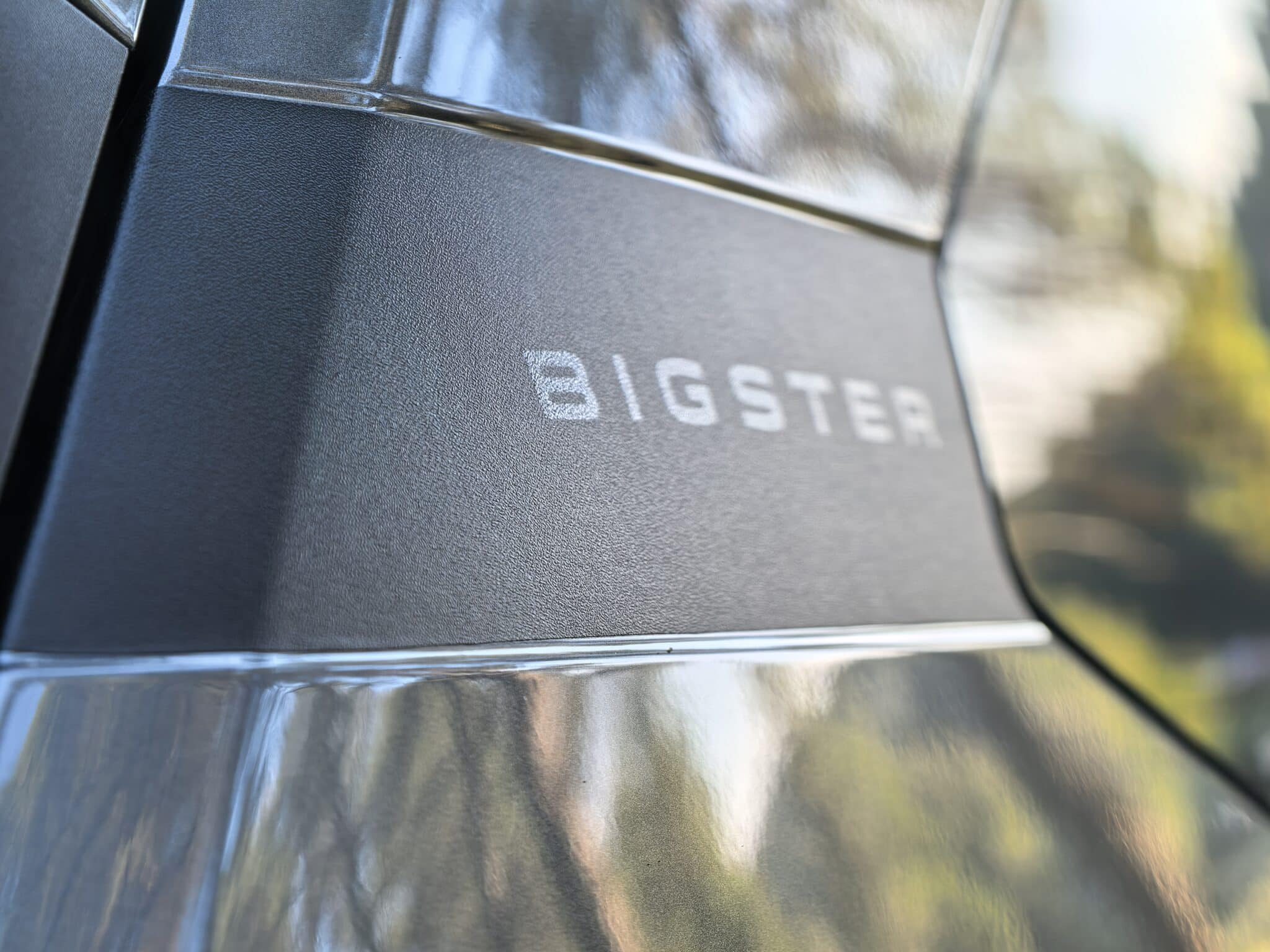 Dacia Bigster G140: 1400 км пробег, голям семеен SUV и сметка за гориво като от други времена