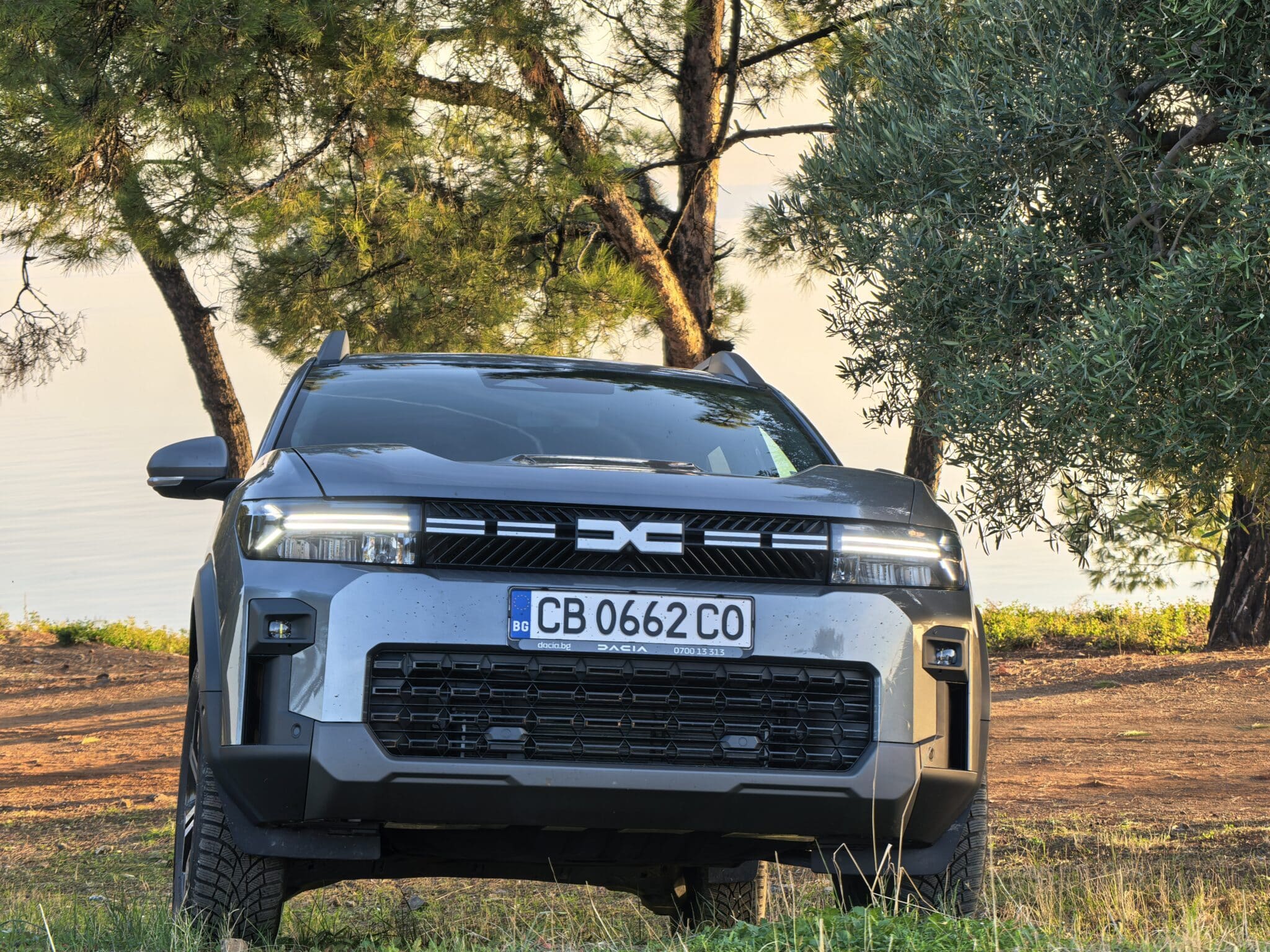 Dacia Bigster G140: 1400 км пробег, голям семеен SUV и сметка за гориво като от други времена