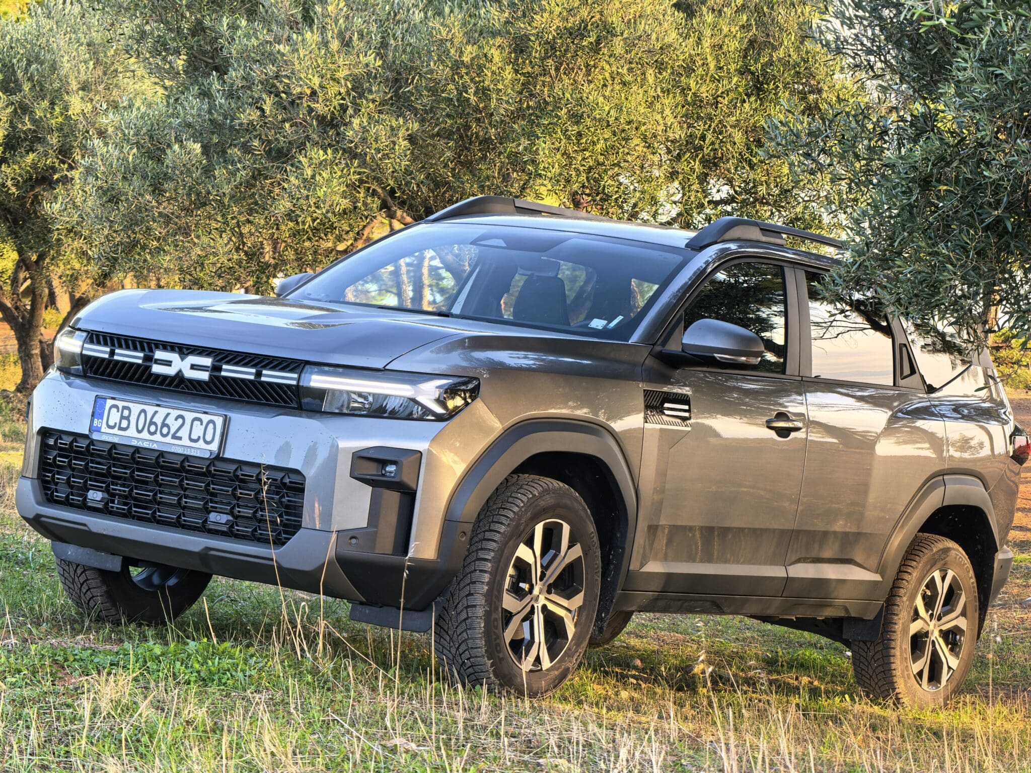 Dacia Bigster G140: 1400 км пробег, голям семеен SUV и сметка за гориво като от други времена