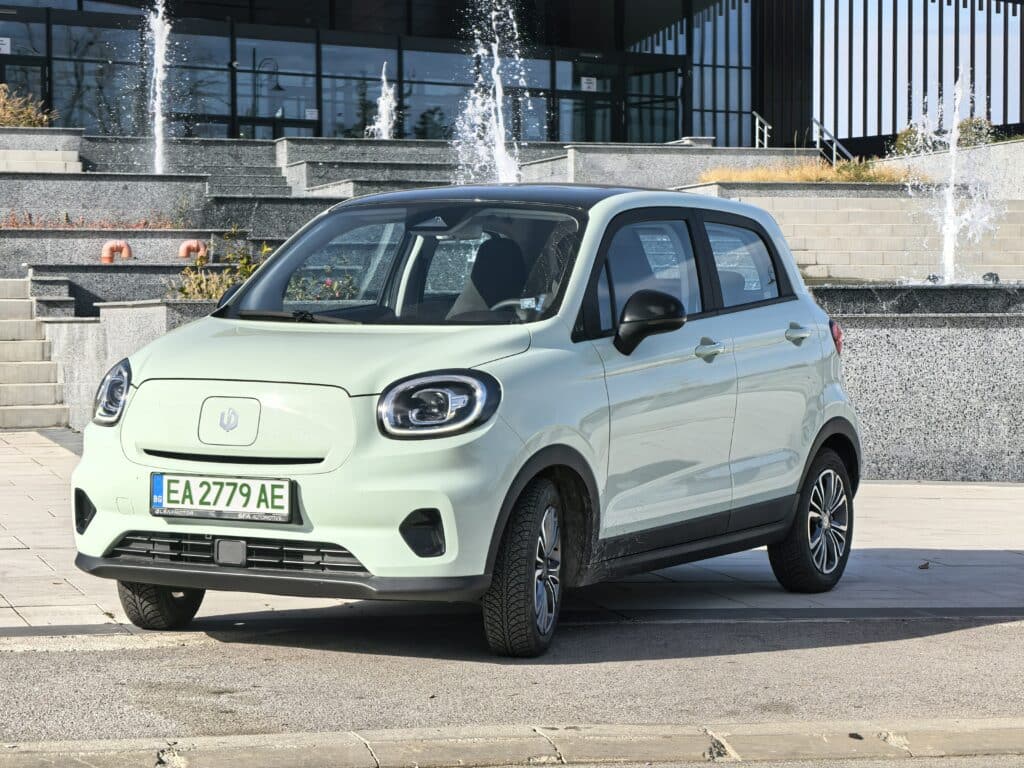 Край на „електричките са за богатите“? Leapmotor: пробег, оборудване и цена като на хибрид вече в България
