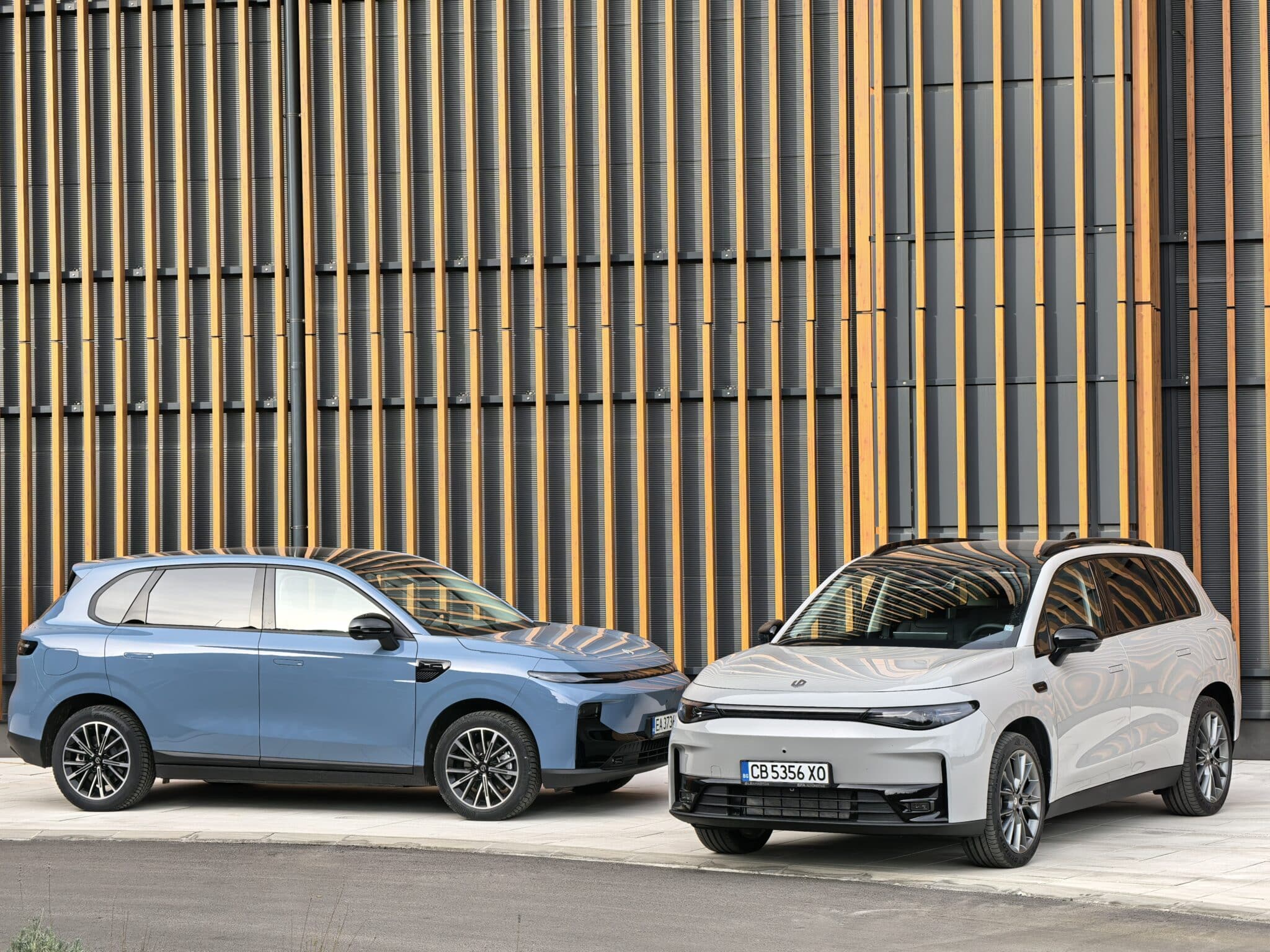 Край на „електричките са за богатите“? Leapmotor: пробег, оборудване и цена като на хибрид вече в България