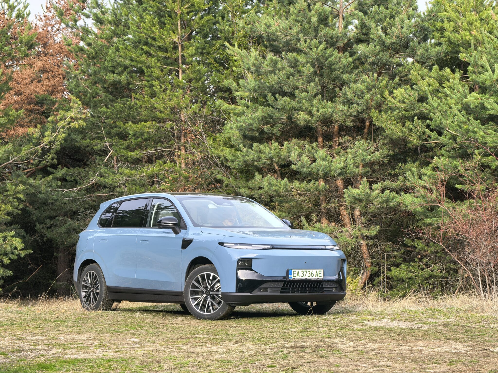 Край на „електричките са за богатите“? Leapmotor: пробег, оборудване и цена като на хибрид вече в България