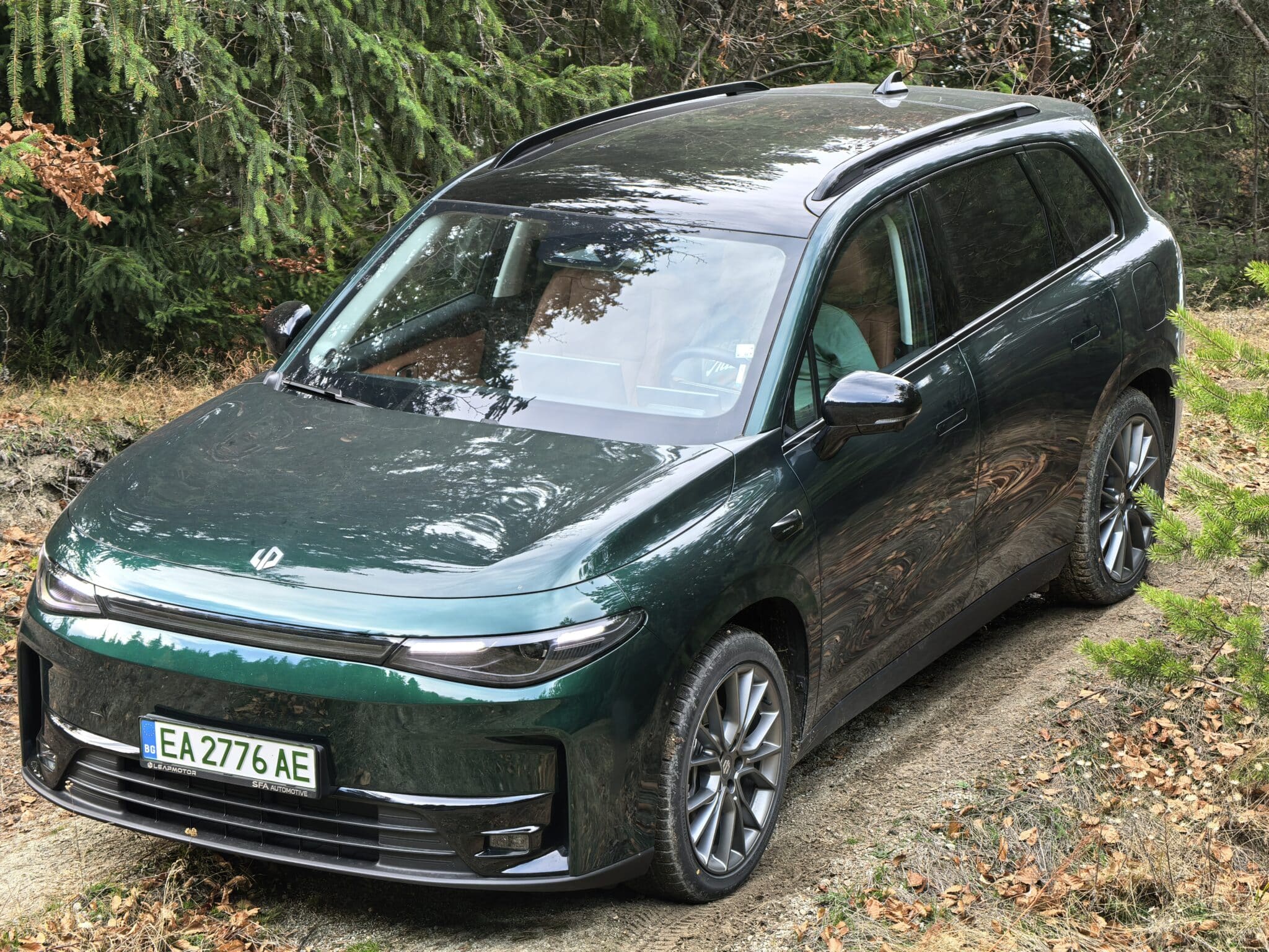 Край на „електричките са за богатите“? Leapmotor: пробег, оборудване и цена като на хибрид вече в България