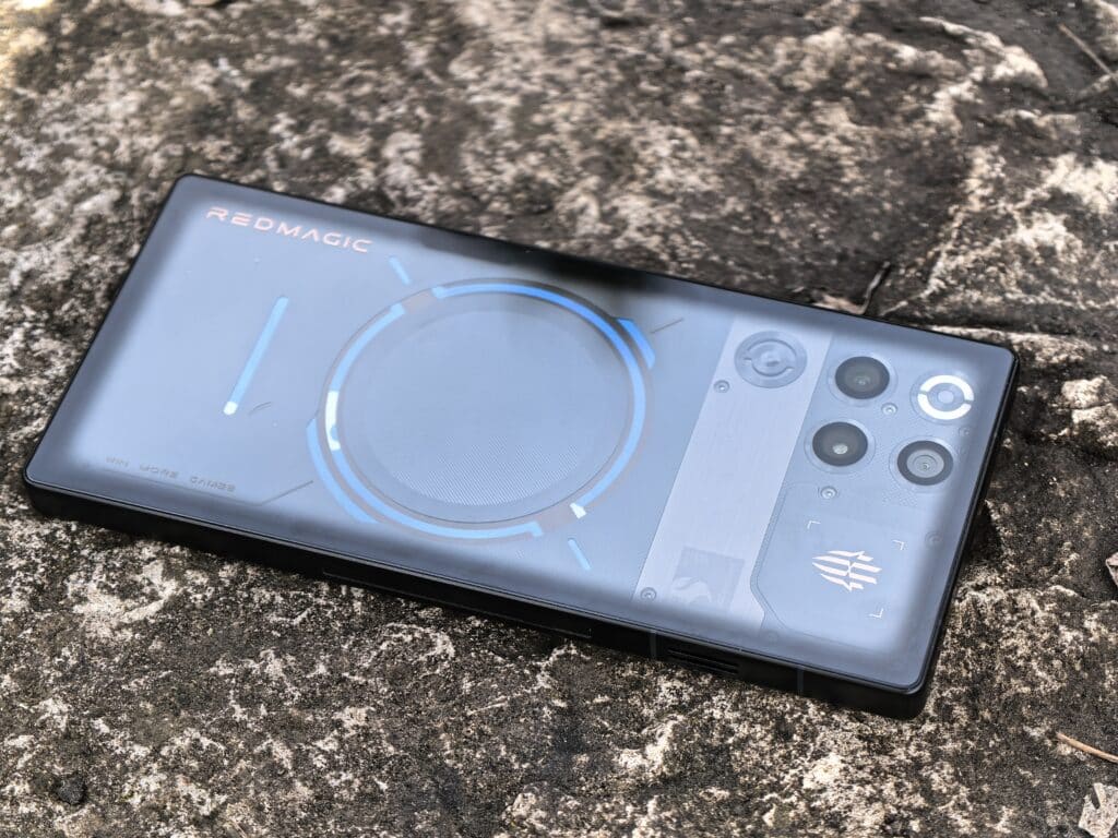 Red Magic 11 Pro е по-бърз от лаптоп – и струва по-малко от нормален флагман