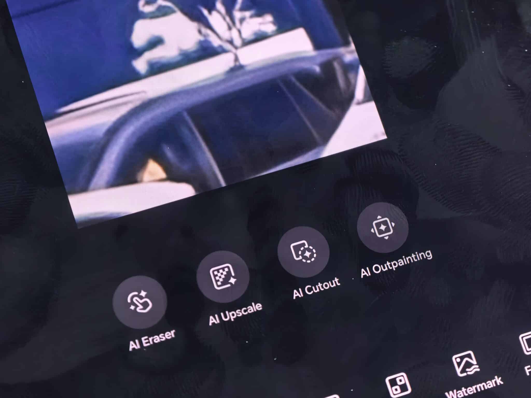 Как Honor Magic V5 превръща изкуствения интелект в част от ежедневието