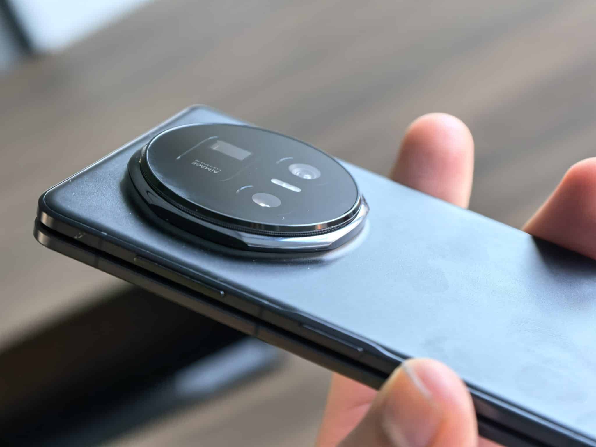 Как Honor Magic V5 превръща изкуствения интелект в част от ежедневието