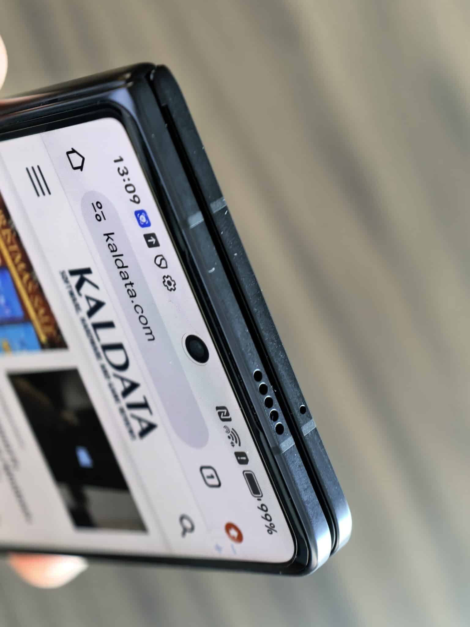 Как Honor Magic V5 превръща изкуствения интелект в част от ежедневието