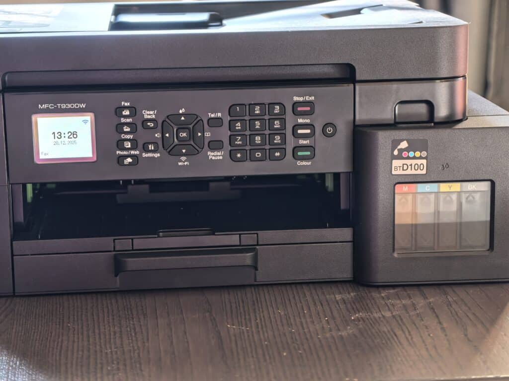 Печаташ, сканираш, копираш – и забравяш за консумативите: Brother MFC-T930DW