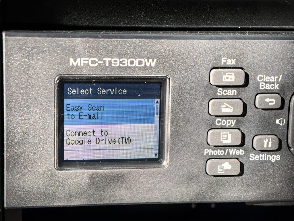 Печаташ, сканираш, копираш – и забравяш за консумативите: Brother MFC-T930DW