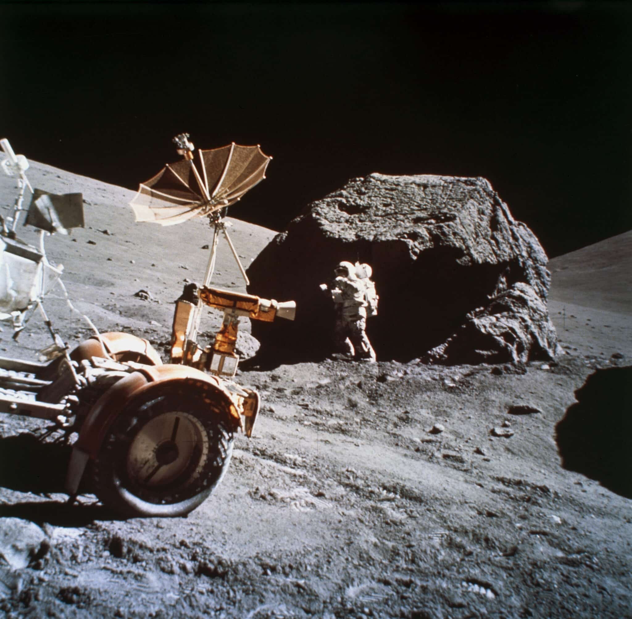 Apollo 17 и денят, в който спряхме да ходим на Луната. Защо сега всички бързат да се върнат