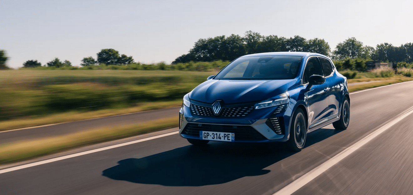 Renault Clio: легендата, която порасна заедно с нас — и започва своята шеста глава