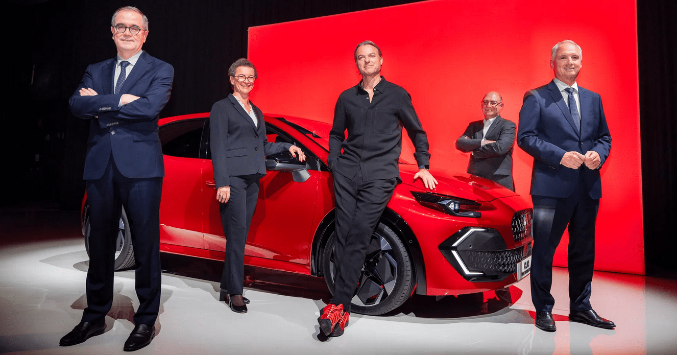 Renault Clio: легендата, която порасна заедно с нас — и започва своята шеста глава