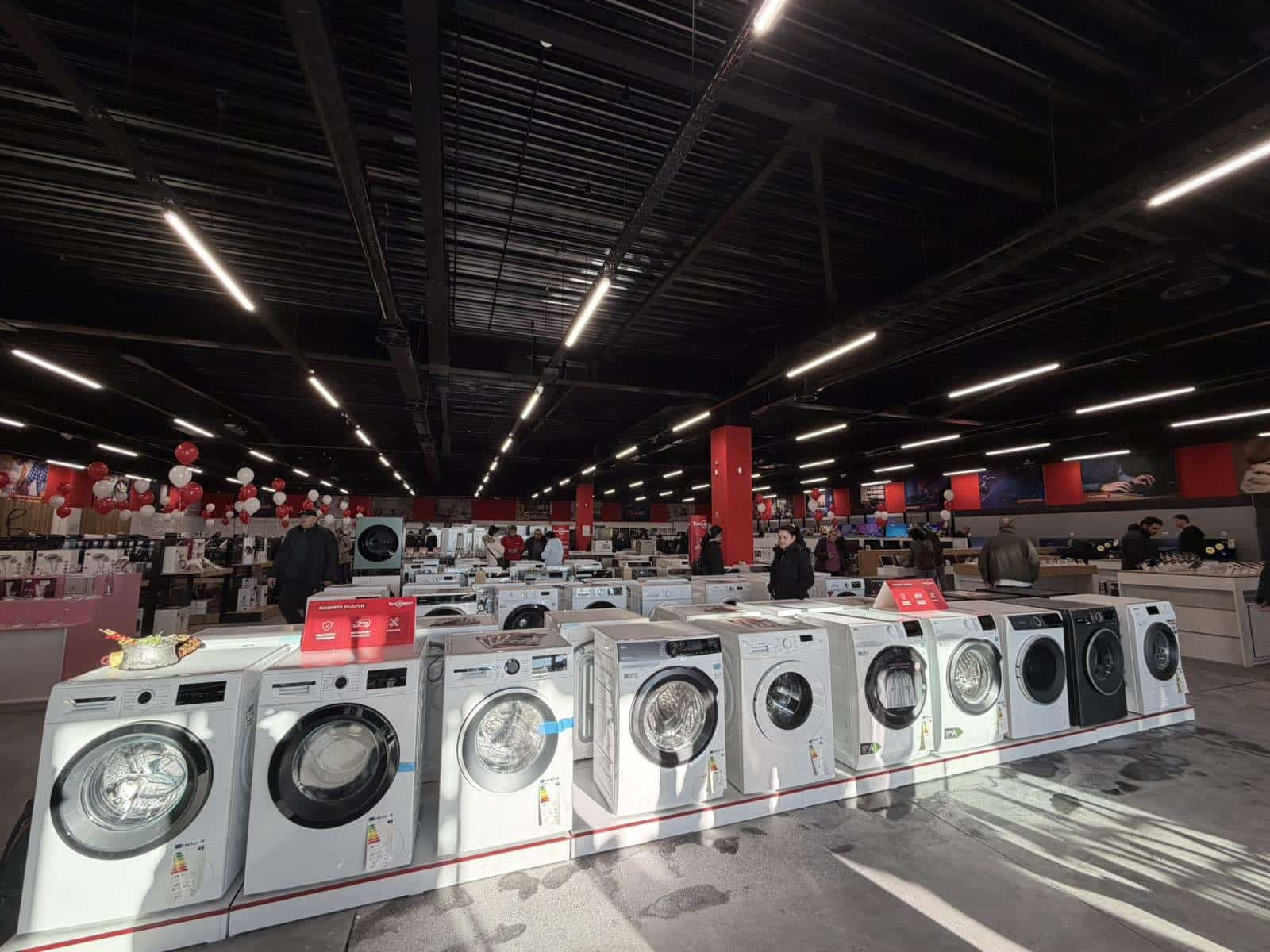 Техномаркет откри нов магазин в Ритейл парк Костинброд