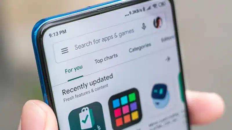 Google пусна алтернативни магазини за приложения в Android и веднага им наложи огромни такси