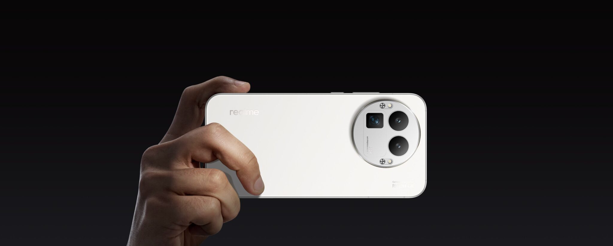 Не купувай флагман, докато не видиш това: Realme GT 8 Pro е шокиращо добър