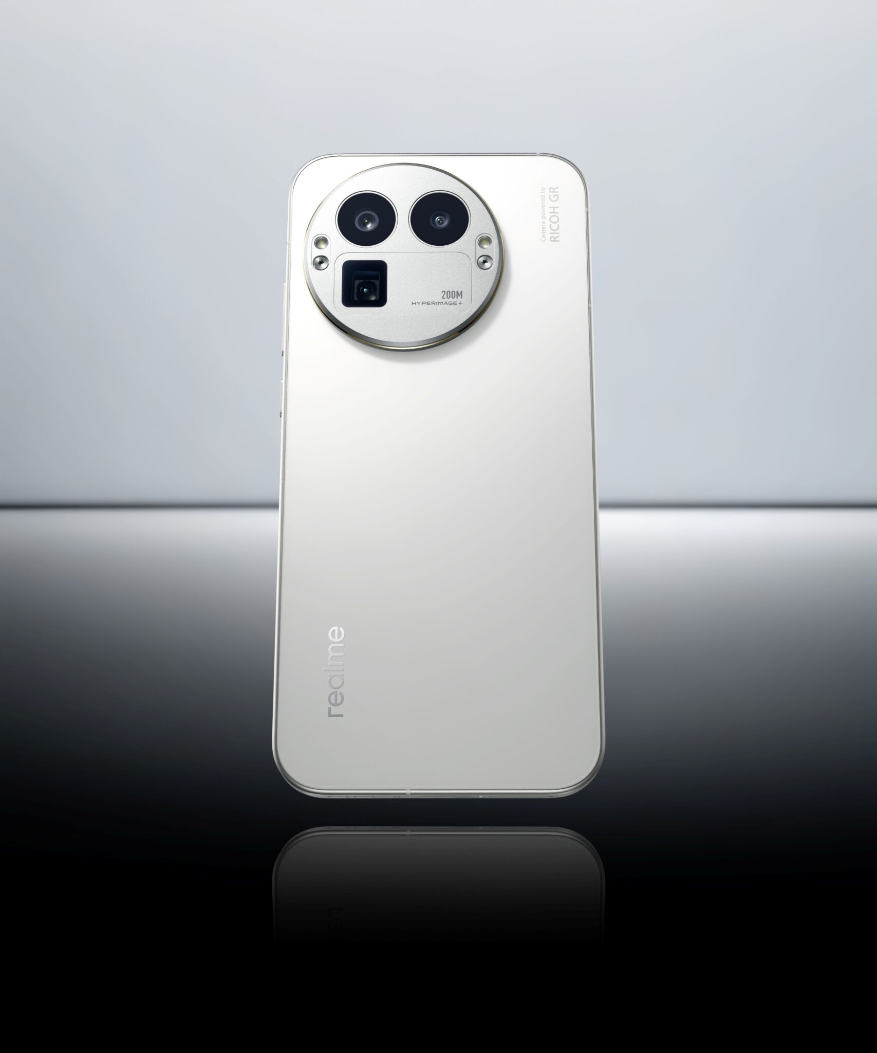 realme пусна в България GT 8 Pro – флагман с нов процесор, 200MP телефото камера и модулен дизайн