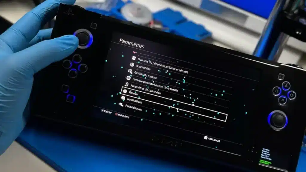 Ентусиаст превърна PS4 Slim в мощна портативна конзола