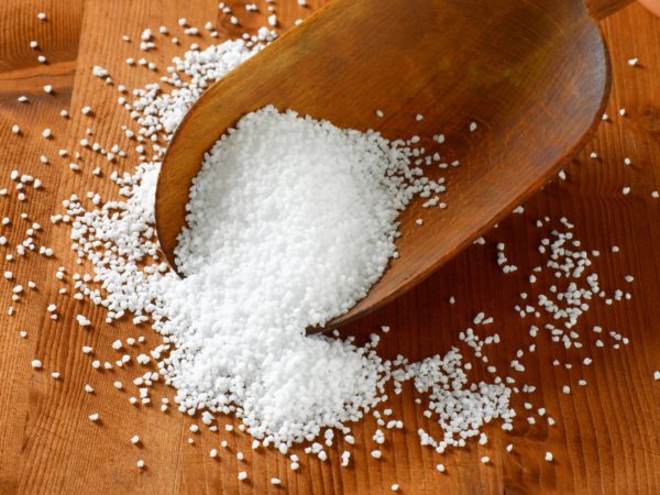 С какво йодираната сол е по-добра от обикновената: има ли смисъл да се плаща повече?