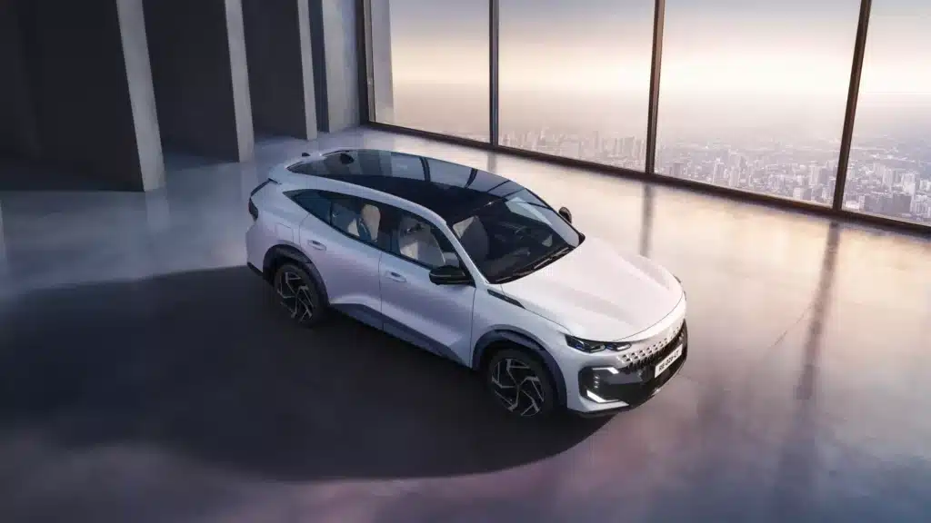 Renault най-накрая вече има истински премиум SUV в лицето на Renault Filante