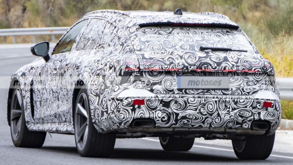 Камуфлажът не помогна: Audi подготвя секретна версия на A6 allroad с мощност „над 500 коня“