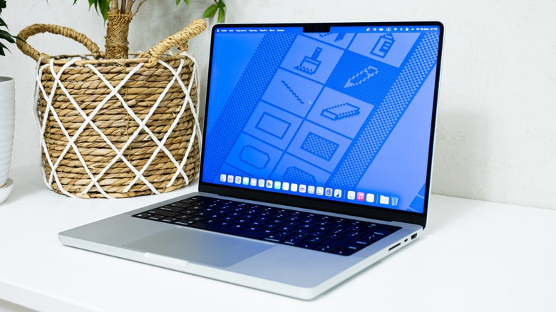 Новият сгъваем iPhone и MacBook със сензорен екран биха могли да изместят iPad от пазара: анализ на перспективите