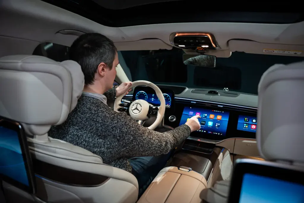 Mercedes S-Class 2027 представи не просто рестайлинг, а еволюция на лукса