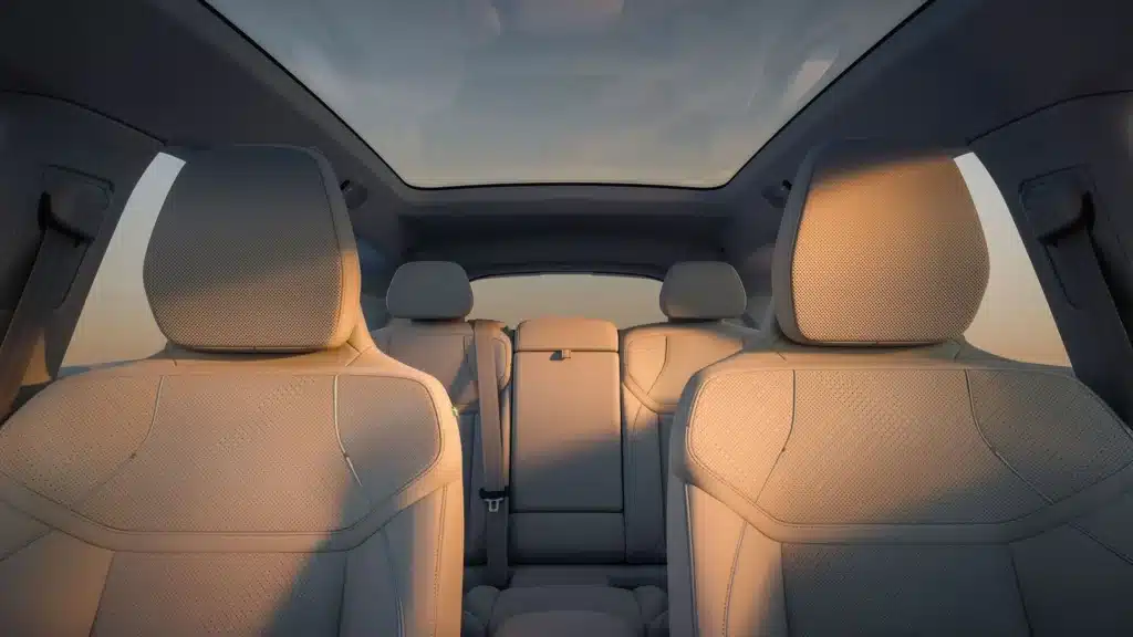 Новото Volvo EX60: Електрически SUV с пробег до 810 км, Google Gemini и офроуд версия Cross Country