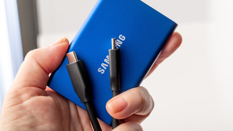 Ето пет неочевидни начина за използване на USB-C порта в смартфоните на Samsung